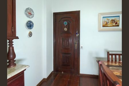 Apartamento à venda com 65m², 2 quartos e 1 vaga Apartamento à venda com 65m², 2 quartos e 1 vagaEntrada