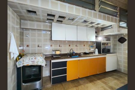 Apartamento à venda com 65m², 2 quartos e 1 vaga Apartamento à venda com 65m², 2 quartos e 1 vagaCozinha e Área de Serviço