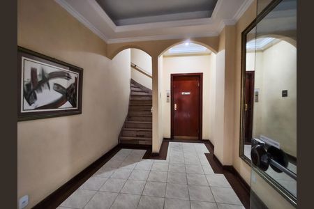 Apartamento à venda com 65m², 2 quartos e 1 vaga Apartamento à venda com 65m², 2 quartos e 1 vagaFachada e portaria