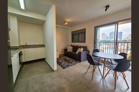 Sala/Cozinha de apartamento para alugar com 1 quarto, 33m² em Vila Cordeiro, São Paulo