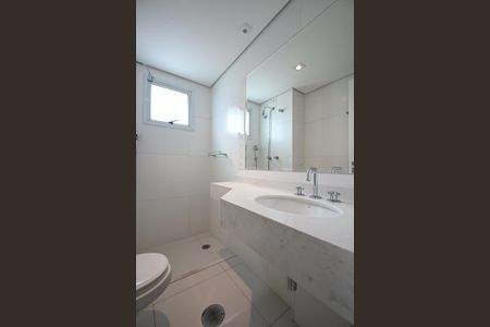 Apartamento à venda com 220m², 3 quartos e 4 vagasBanheiro Suíte 1