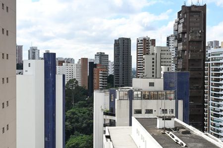 Apartamento à venda com 220m², 3 quartos e 4 vagasVista da Suíte 1