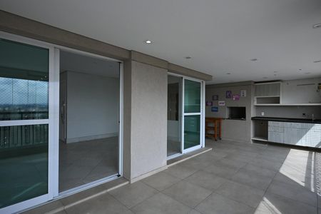 Apartamento à venda com 220m², 3 quartos e 4 vagasVaranda
