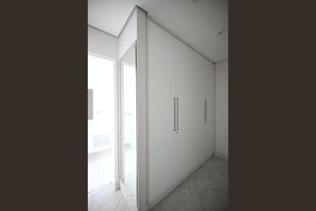 Apartamento à venda com 220m², 3 quartos e 4 vagasArmário 1 da Suíte  3