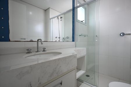 Apartamento à venda com 220m², 3 quartos e 4 vagasBanheiro Suíte 2