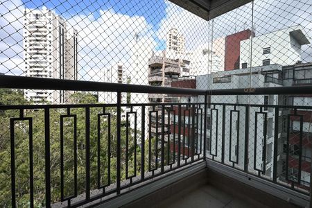Apartamento à venda com 220m², 3 quartos e 4 vagasVaranda da Suíte  2