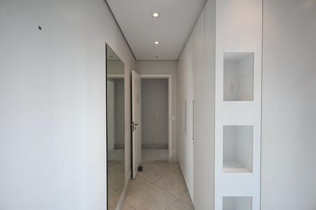 Apartamento à venda com 220m², 3 quartos e 4 vagasArmário  da Suíte  2