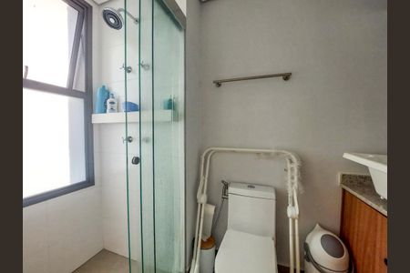 Apartamento para alugar com 95m², 3 quartos e 2 vagas Apartamento para alugar com 95m², 3 quartos e 2 vagasBanheiro da Suíte 1