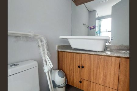 Apartamento para alugar com 95m², 3 quartos e 2 vagas Apartamento para alugar com 95m², 3 quartos e 2 vagasBanheiro da Suíte 1