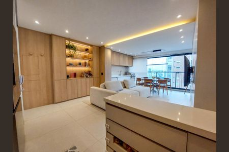 Apartamento para alugar com 95m², 3 quartos e 2 vagas Apartamento para alugar com 95m², 3 quartos e 2 vagasSala