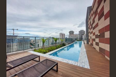 Apartamento para alugar com 95m², 3 quartos e 2 vagas Apartamento para alugar com 95m², 3 quartos e 2 vagasÁrea comum - Piscina