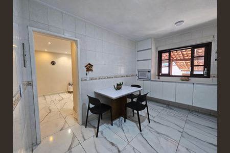Casa de condomínio à venda com 122m², 2 quartos e 1 vaga Casa de condomínio à venda com 122m², 2 quartos e 1 vagaCozinha