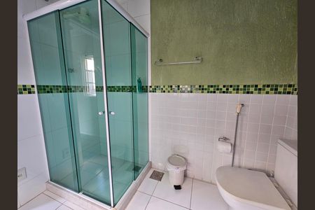 Casa de condomínio à venda com 122m², 2 quartos e 1 vaga Casa de condomínio à venda com 122m², 2 quartos e 1 vagaBanheiro