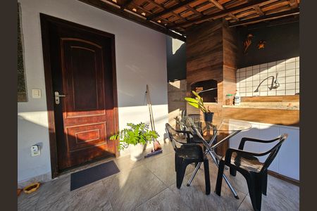 Casa de condomínio à venda com 122m², 2 quartos e 1 vaga Casa de condomínio à venda com 122m², 2 quartos e 1 vagaChurrasqueira