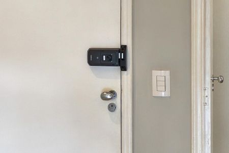 Apartamento para alugar com 70m², 2 quartos e 1 vaga Apartamento para alugar com 70m², 2 quartos e 1 vagaFechadura eletrônica