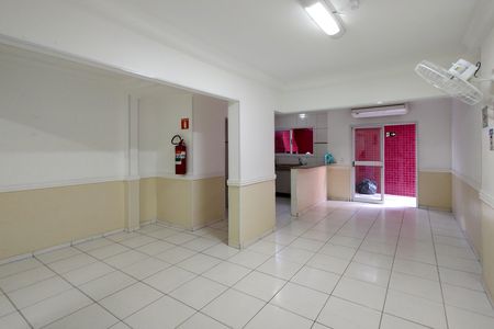 Apartamento para alugar com 70m², 2 quartos e 1 vaga Apartamento para alugar com 70m², 2 quartos e 1 vagaÁrea comum - Salão de festas