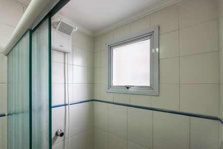 Apartamento para alugar com 70m², 2 quartos e 1 vaga Apartamento para alugar com 70m², 2 quartos e 1 vagaBanheiro da Suíte
