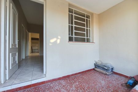 Quintal de casa à venda com 2 quartos, 160m² em Vila Satúrnia, Campinas