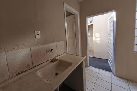 Edícula - Cozinha de casa à venda com 2 quartos, 160m² em Vila Satúrnia, Campinas