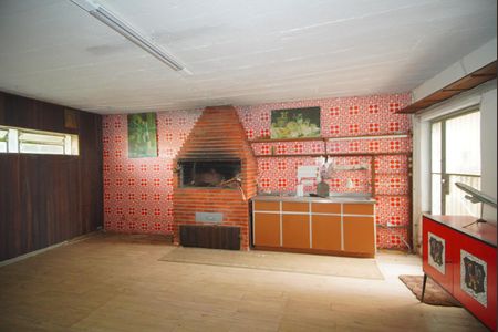 Casa à venda com 320m², 5 quartos e 5 vagasChurrasqueira