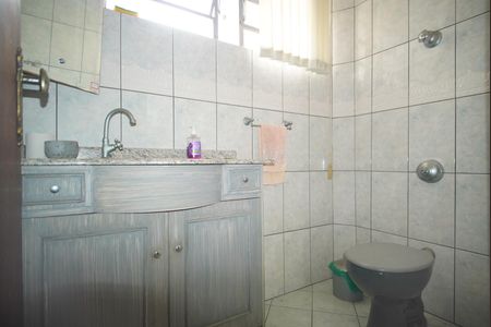 Casa à venda com 320m², 5 quartos e 5 vagasLavabo