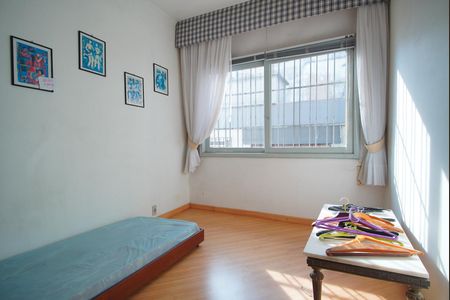 Casa à venda com 320m², 5 quartos e 5 vagasQuarto 2