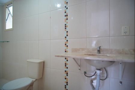 Banheiro da Suíte de apartamento para alugar com 2 quartos, 68m² em Sarandi, Porto Alegre