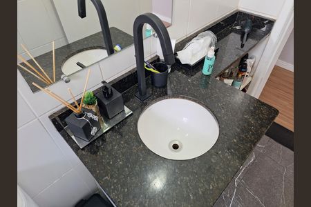 Apartamento para alugar com 52m², 2 quartos e 1 vaga Apartamento para alugar com 52m², 2 quartos e 1 vagaBanheiro