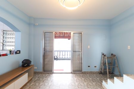 Casa para alugar com 211m², 2 quartos e 8 vagas