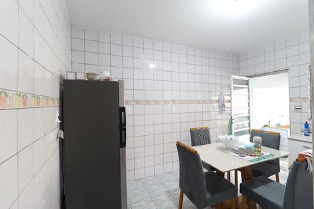 Casa para alugar com 211m², 2 quartos e 8 vagas