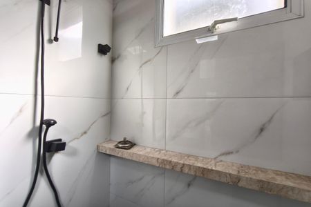 Apartamento para alugar com 54m², 2 quartos e 1 vaga Apartamento para alugar com 54m², 2 quartos e 1 vagaBanheiro