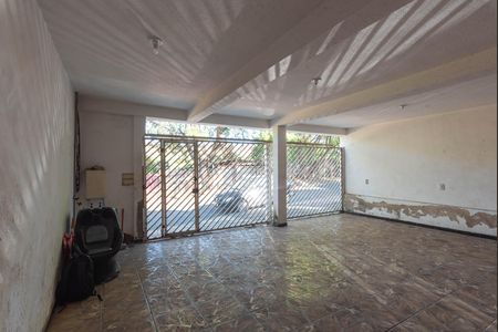 Garagem de casa à venda com 3 quartos, 100m² em Parque Residencial Vila União, Campinas