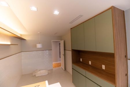 Apartamento para alugar com 200m², 3 quartos e 1 vagaCozinha