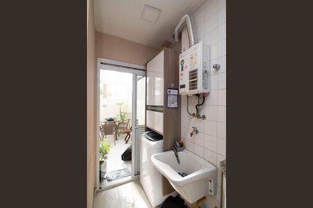Apartamento à venda com 83m², 2 quartos e 1 vagaÁrea de Serviço