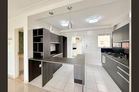 Apartamento para alugar com 100m², 2 quartos e 3 vagas Apartamento para alugar com 100m², 2 quartos e 3 vagasCozinha