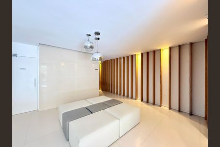 Apartamento para alugar com 100m², 2 quartos e 3 vagas Apartamento para alugar com 100m², 2 quartos e 3 vagasHall Social Bloco