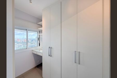 Apartamento para alugar com 100m², 2 quartos e 3 vagas Apartamento para alugar com 100m², 2 quartos e 3 vagasCloset Suíte 2