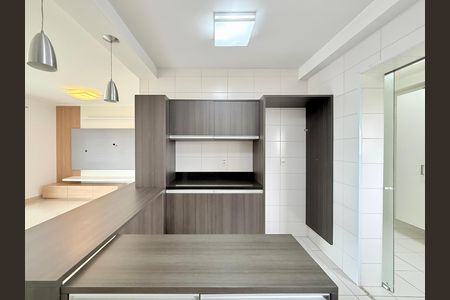 Apartamento para alugar com 100m², 2 quartos e 3 vagas Apartamento para alugar com 100m², 2 quartos e 3 vagasCozinha