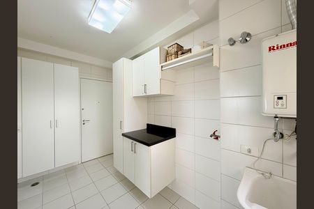 Apartamento para alugar com 100m², 2 quartos e 3 vagas Apartamento para alugar com 100m², 2 quartos e 3 vagasÁrea de Serviço