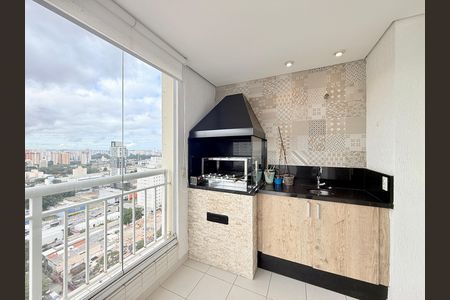 Apartamento para alugar com 100m², 2 quartos e 3 vagas Apartamento para alugar com 100m², 2 quartos e 3 vagasVaranda