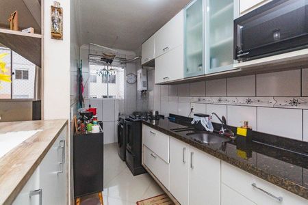 Cozinha de apartamento para alugar com 2 quartos, 60m² em Jardim Itu, Porto Alegre