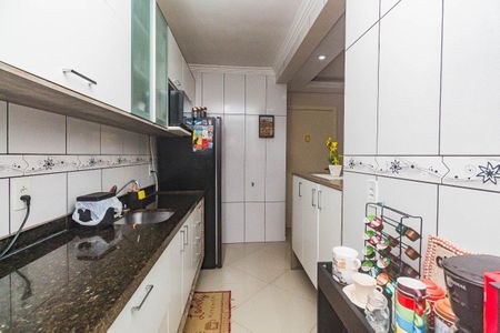 Cozinha de apartamento para alugar com 2 quartos, 60m² em Jardim Itu, Porto Alegre