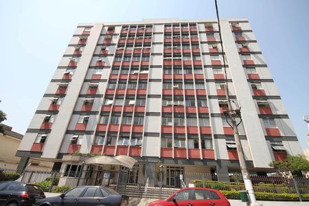 Apartamento à venda com 103m², 3 quartos e 1 vaga Apartamento à venda com 103m², 3 quartos e 1 vagaFachada