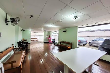 Apartamento à venda com 103m², 3 quartos e 1 vaga Apartamento à venda com 103m², 3 quartos e 1 vagaÁrea comum - Salão de festas