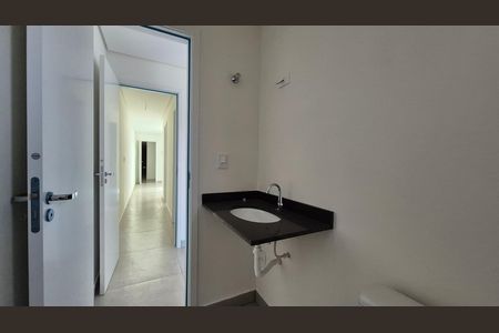 Apartamento à venda com 59m², 2 quartos e 2 vagas Apartamento à venda com 59m², 2 quartos e 2 vagasBanheiro da suíte
