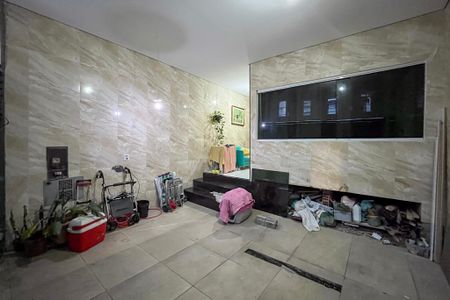 Casa para alugar com 300m², 2 quartos e 2 vagas Casa para alugar com 300m², 2 quartos e 2 vagasGaragem
