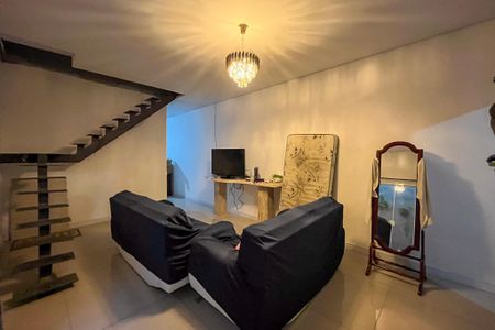 Sala de casa à venda com 2 quartos, 300m² em Vila Santo Estefano, São Paulo