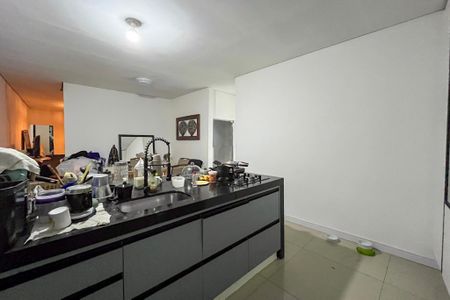 Casa para alugar com 300m², 2 quartos e 2 vagas Casa para alugar com 300m², 2 quartos e 2 vagasCozinha