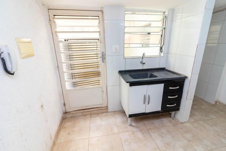 Apartamento para alugar com 30m², 1 quarto e sem vaga Apartamento para alugar com 30m², 1 quarto e sem vagaCozinha e Área de Serviço