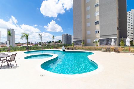 Apartamento para alugar com 55m², 2 quartos e 1 vaga Apartamento para alugar com 55m², 2 quartos e 1 vagaÁrea comum - Piscina